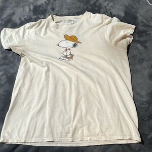 graphic T-Shirt | Snoopy design